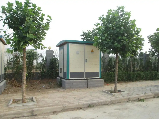 苏尼特左1000KVA欧式箱式变压器